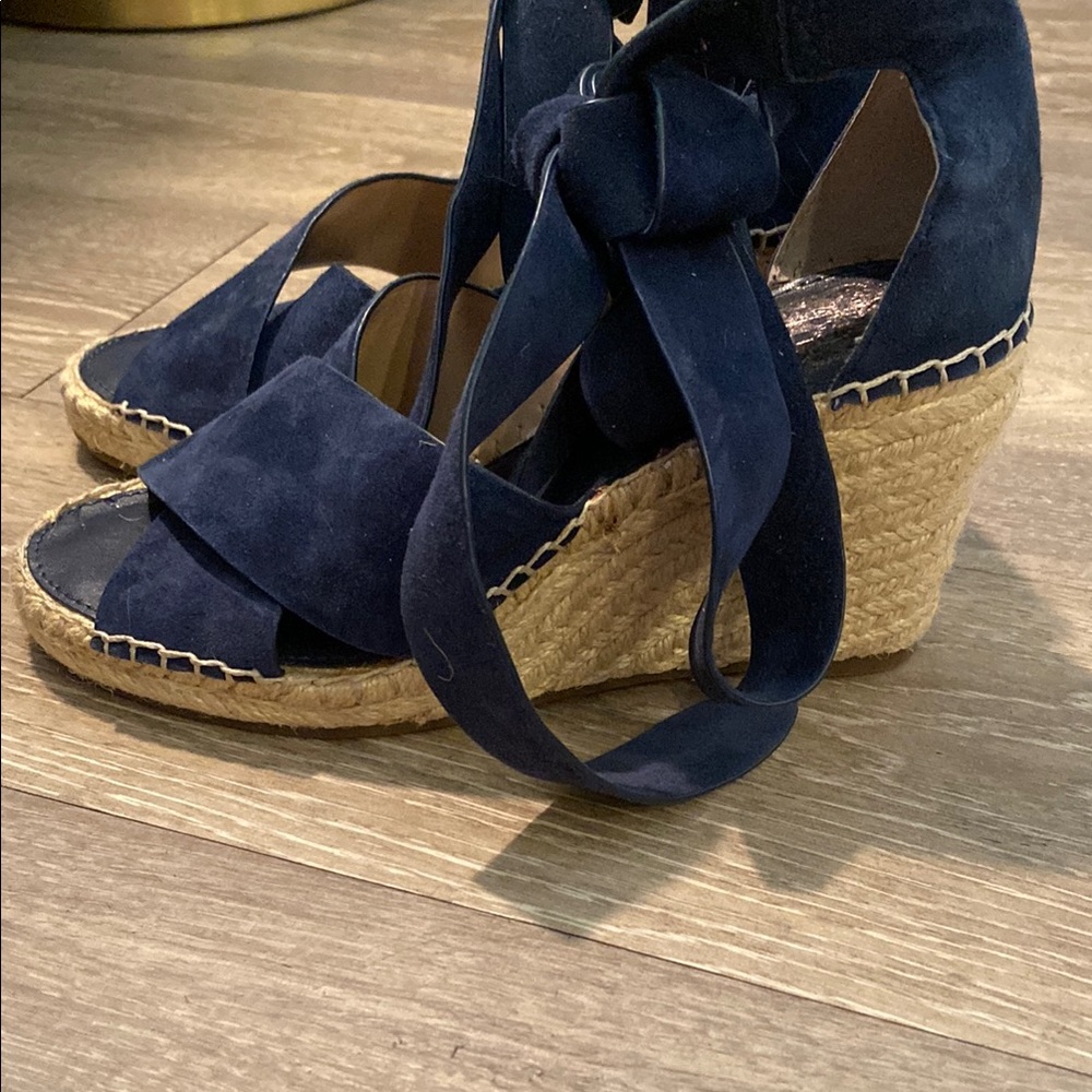 Vince Camuto Women's Navy Espadrille Sandals Ankle Ties women’s size 6M - Picture 4 of 6